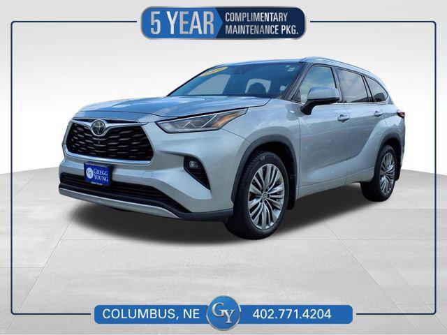 used 2020 Toyota Highlander car, priced at $27,000