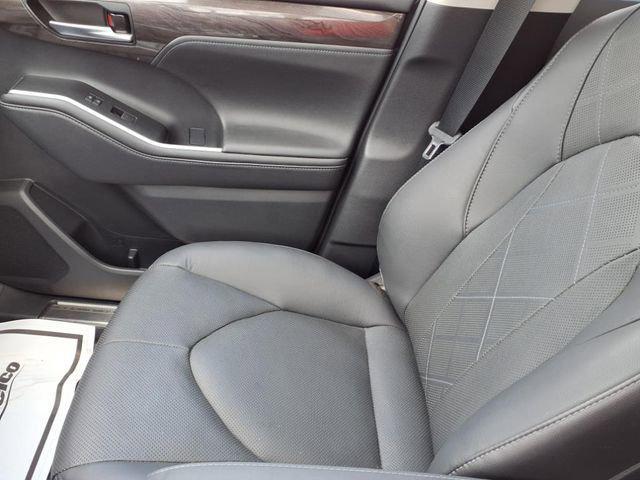 used 2020 Toyota Highlander car, priced at $27,000