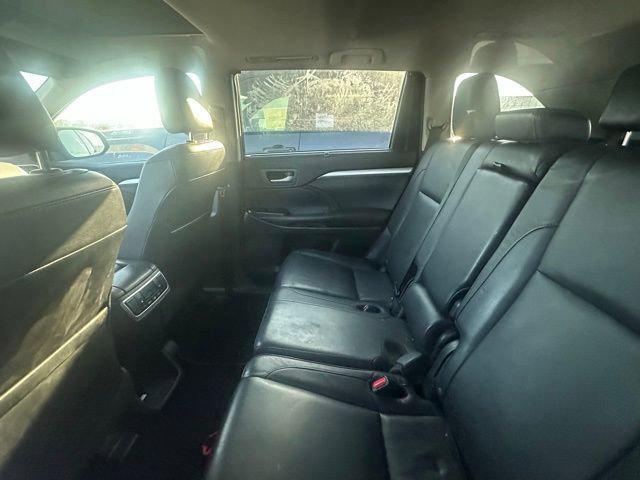 used 2016 Toyota Highlander car, priced at $17,888