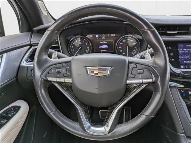 used 2023 Cadillac XT6 car, priced at $31,106