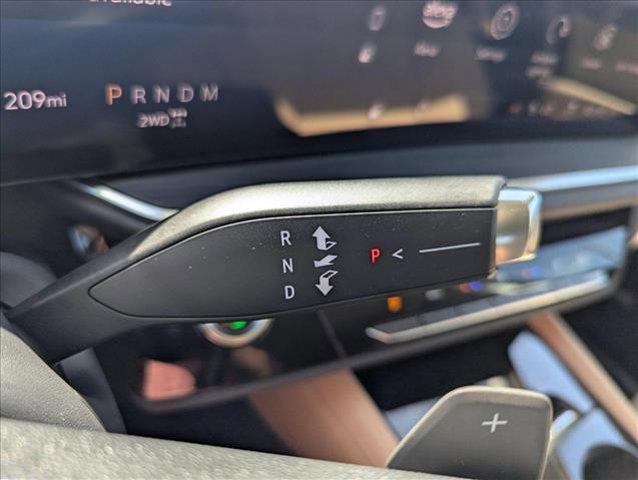 new 2025 Buick Envision car, priced at $40,340