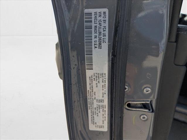 used 2020 Jeep Cherokee car, priced at $15,771