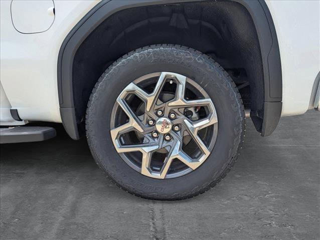 new 2025 GMC Sierra 1500 car, priced at $61,385