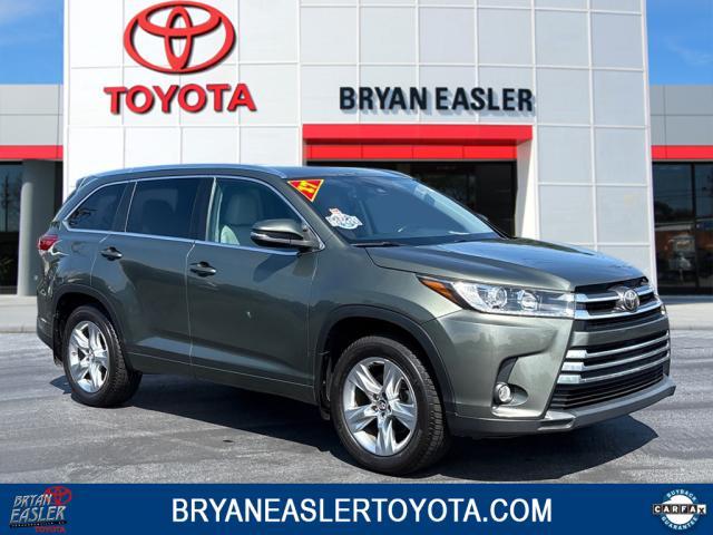 used 2017 Toyota Highlander car, priced at $23,999