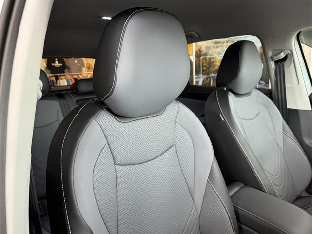 new 2025 Volkswagen Tiguan car, priced at $32,930