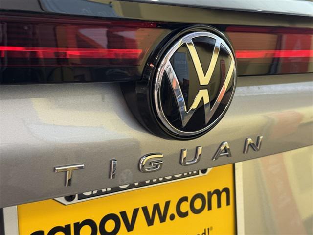 new 2025 Volkswagen Tiguan car, priced at $32,930