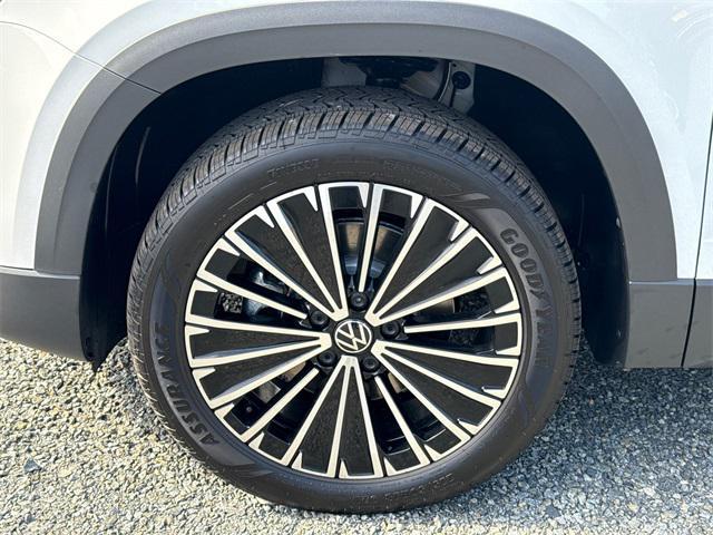 new 2025 Volkswagen Taos car, priced at $28,171