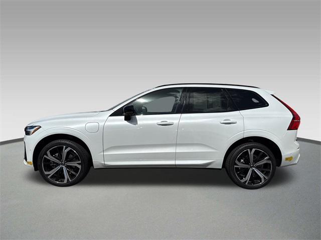 used 2022 Volvo XC60 Recharge Plug-In Hybrid car, priced at $43,999
