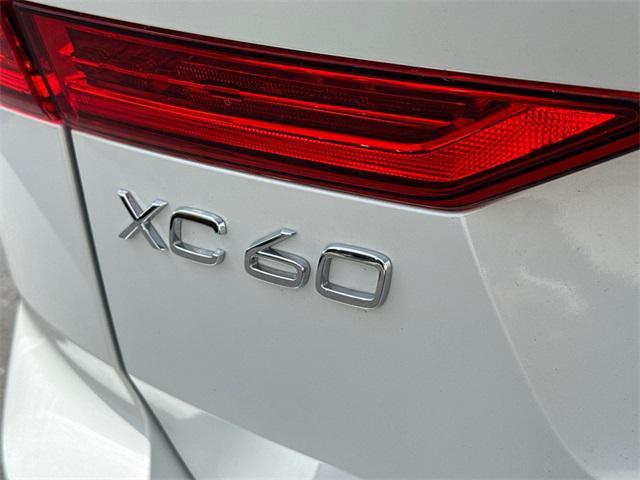used 2022 Volvo XC60 Recharge Plug-In Hybrid car, priced at $43,999