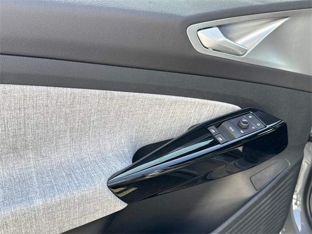 new 2025 Volkswagen ID.4 car, priced at $39,316