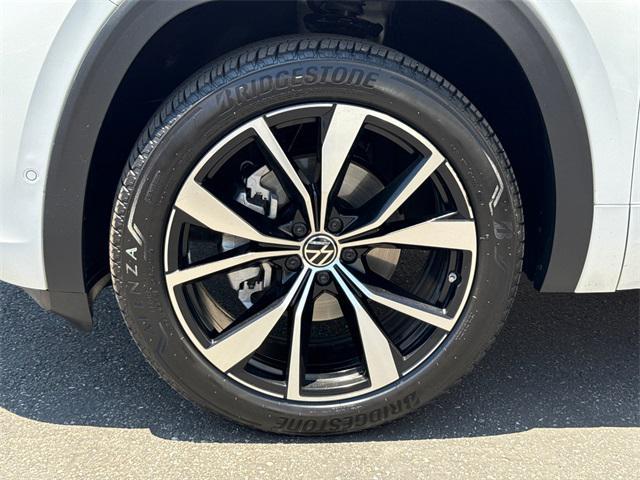 used 2025 Volkswagen Atlas car, priced at $49,999
