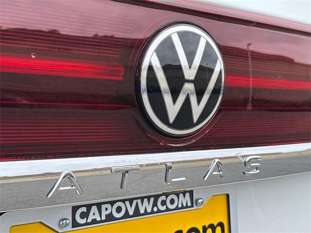 new 2025 Volkswagen Atlas car, priced at $54,441