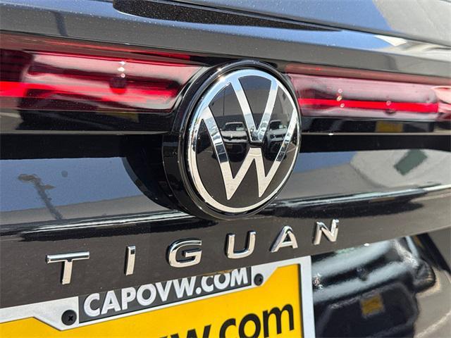 new 2025 Volkswagen Tiguan car, priced at $32,930