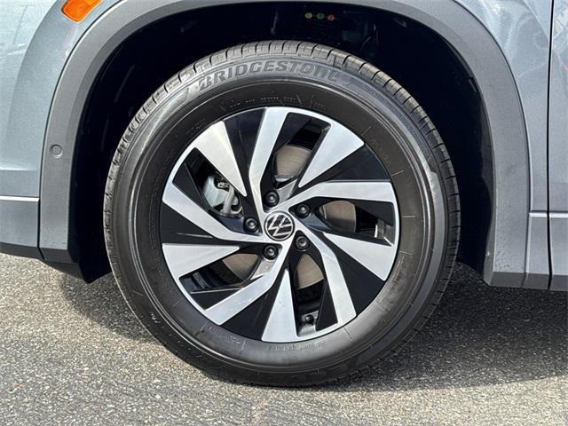new 2025 Volkswagen Tiguan car, priced at $29,751