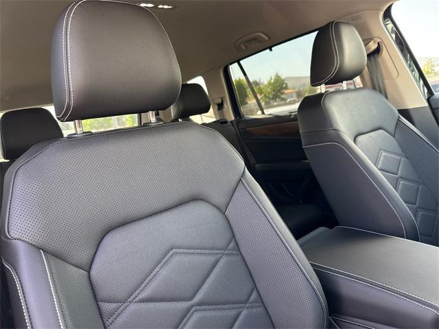 new 2025 Volkswagen Atlas car, priced at $43,046