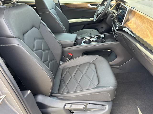new 2025 Volkswagen Atlas car, priced at $41,771