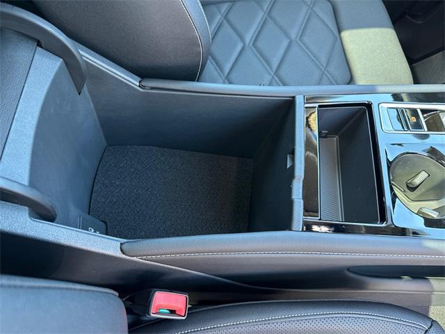 new 2026 Volkswagen Atlas car, priced at $45,052