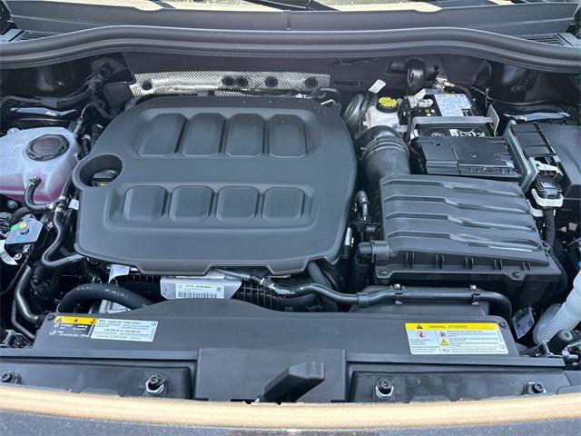 new 2025 Volkswagen Tiguan car, priced at $29,735