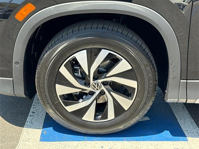 new 2025 Volkswagen Tiguan car, priced at $29,735