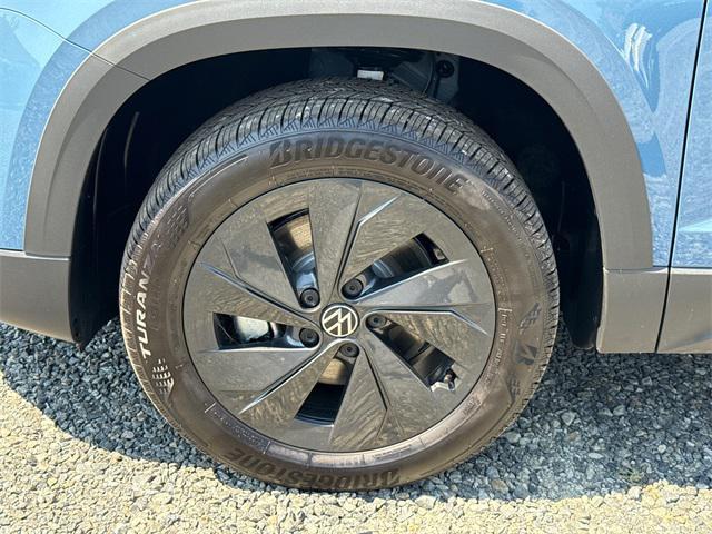new 2025 Volkswagen Taos car, priced at $26,159