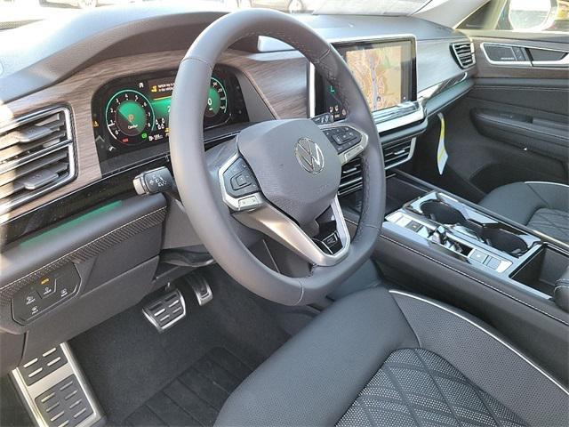 new 2025 Volkswagen Atlas car, priced at $54,381
