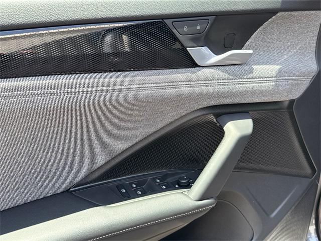 new 2025 Volkswagen Tiguan car, priced at $31,082