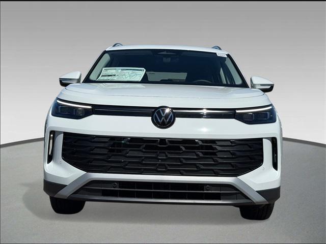 new 2025 Volkswagen Tiguan car, priced at $28,975