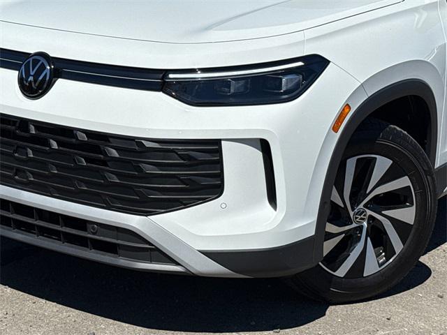 new 2025 Volkswagen Tiguan car, priced at $28,975