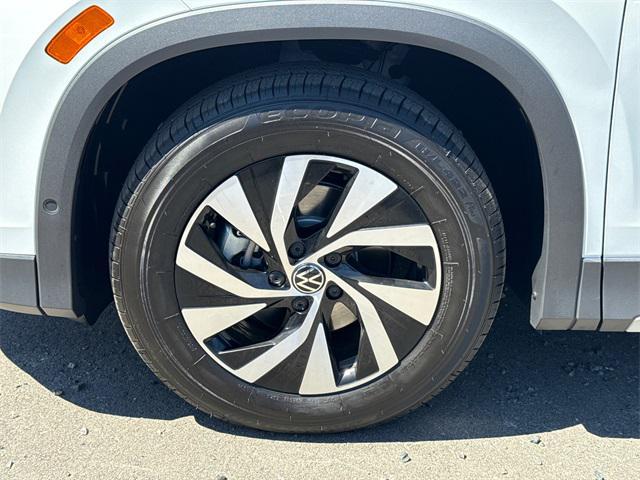 new 2025 Volkswagen Tiguan car, priced at $28,975