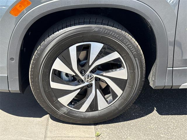 new 2025 Volkswagen Tiguan car, priced at $29,449