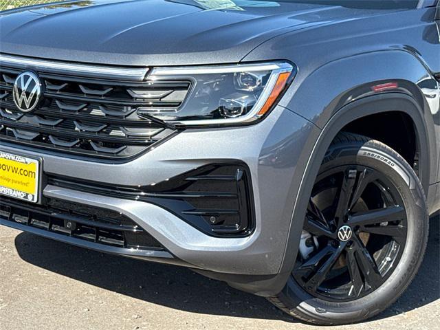 new 2025 Volkswagen Atlas Cross Sport car, priced at $49,726
