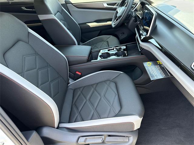 new 2025 Volkswagen Atlas car, priced at $45,876