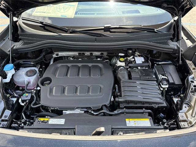 new 2025 Volkswagen Tiguan car, priced at $40,508