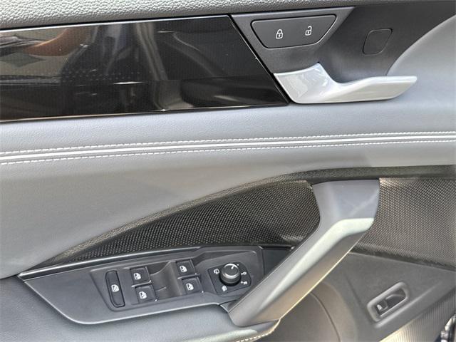 new 2025 Volkswagen Tiguan car, priced at $40,508