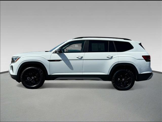 used 2025 Volkswagen Atlas car, priced at $42,604