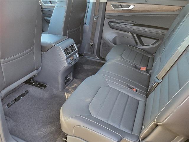 new 2025 Volkswagen Atlas car, priced at $48,794