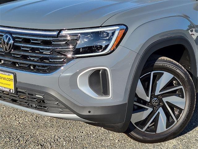 new 2025 Volkswagen Atlas car, priced at $48,794
