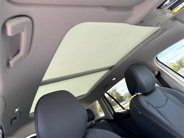new 2025 Volkswagen Tiguan car, priced at $33,494