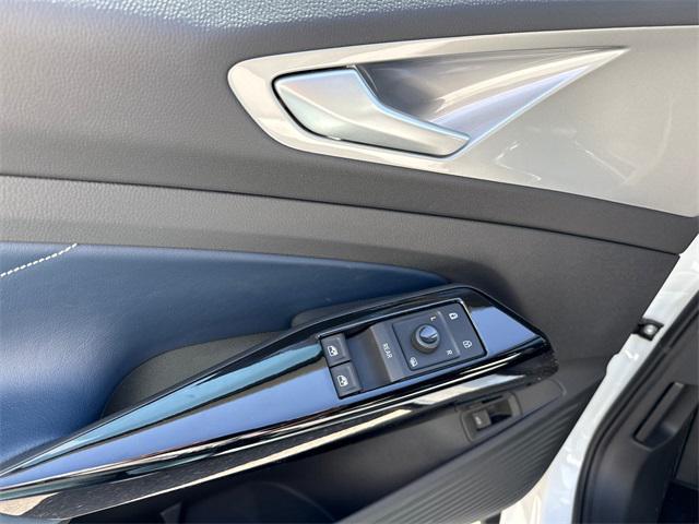 new 2025 Volkswagen ID.4 car, priced at $49,470