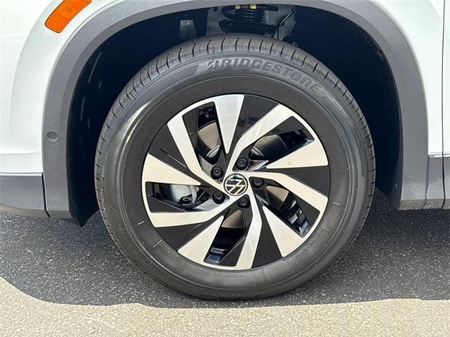 new 2025 Volkswagen Tiguan car, priced at $29,765