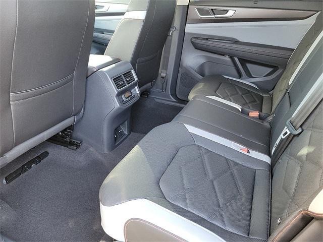 new 2025 Volkswagen Atlas car, priced at $46,391