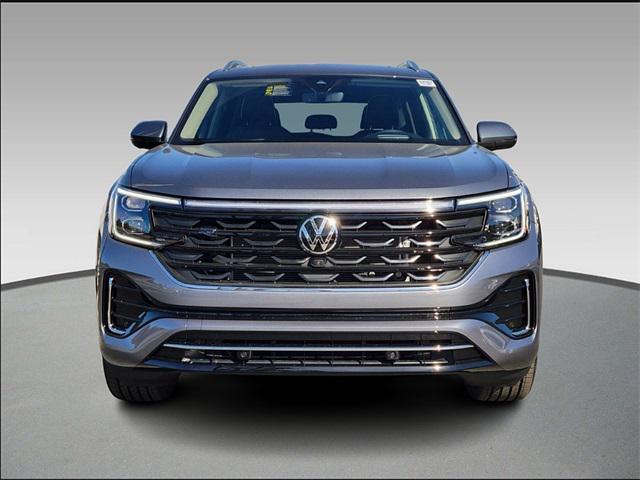 new 2024 Volkswagen Atlas car, priced at $49,576