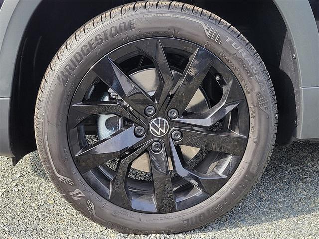 new 2024 Volkswagen Taos car, priced at $27,894
