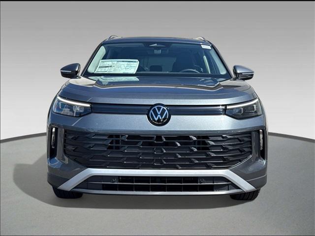 new 2025 Volkswagen Tiguan car, priced at $33,494