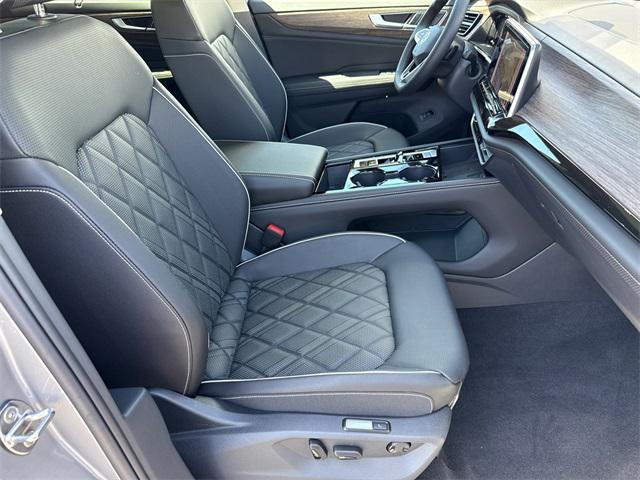 new 2025 Volkswagen Atlas car, priced at $50,655