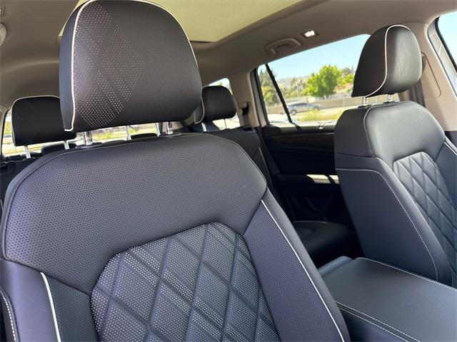 new 2025 Volkswagen Atlas car, priced at $50,655
