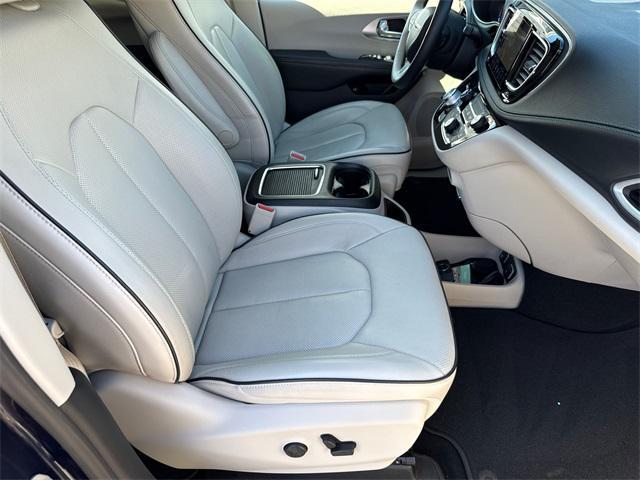 used 2018 Chrysler Pacifica Hybrid car, priced at $23,499
