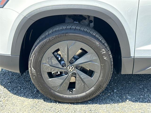 new 2025 Volkswagen Taos car, priced at $25,011
