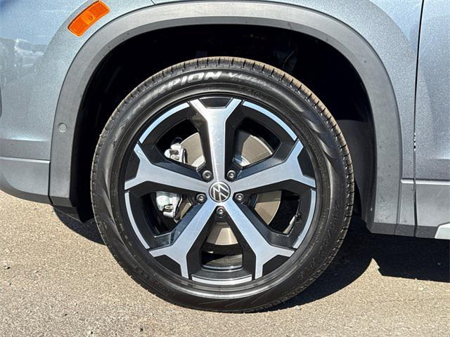 new 2025 Volkswagen Tiguan car, priced at $34,929