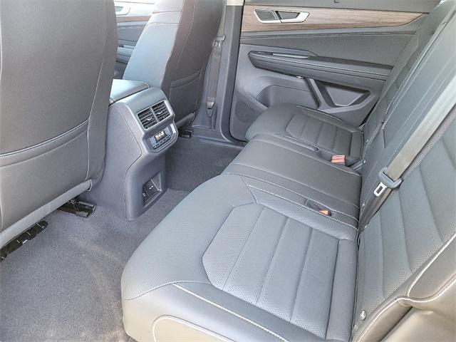 new 2025 Volkswagen Atlas car, priced at $48,388